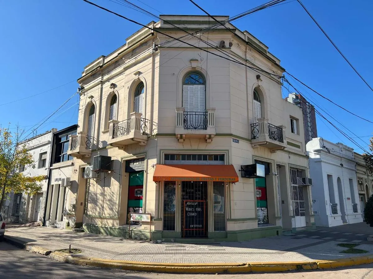 Casa en Victor Manuel 300