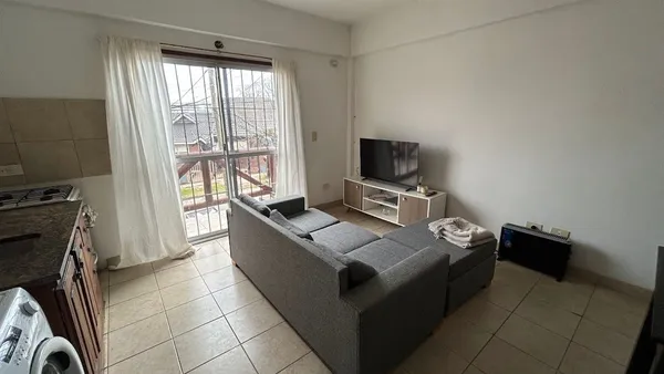 Departamento en Hipólito Yrigoyen 1100