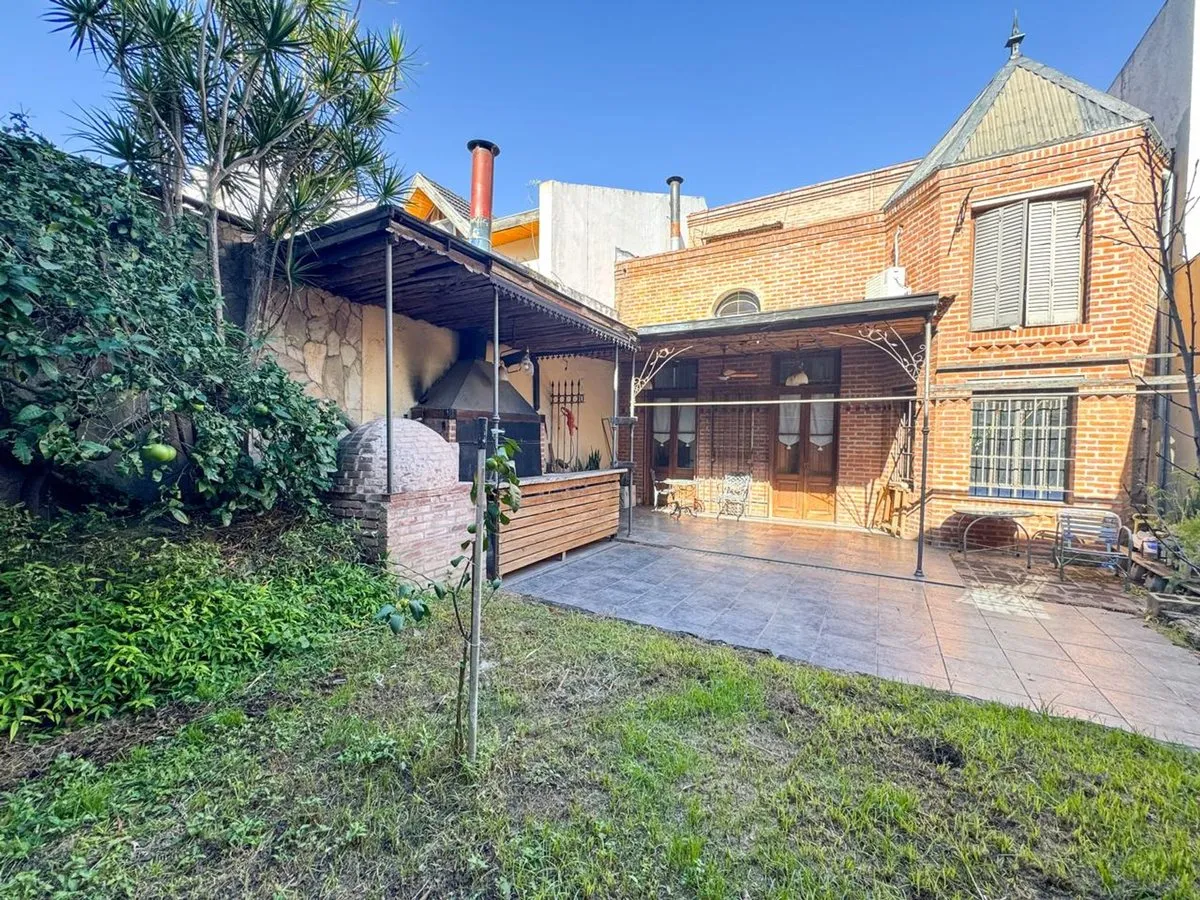 Casa en José León Cabezón 3800