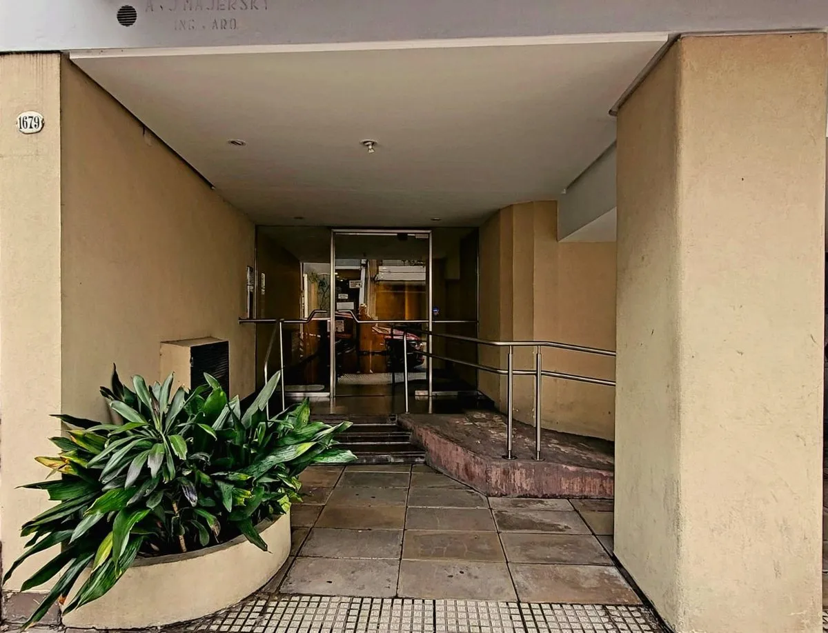 Departamento en Coronel Ramón Lorenzo Falcón 1600