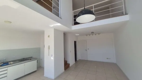Departamento en Lorenzo López 1000