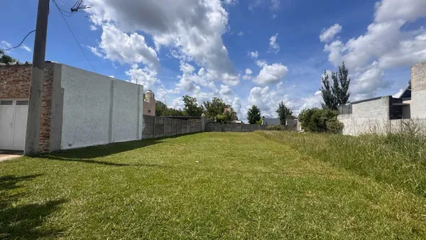 Lote en Doctor Arturo Frondizi 400