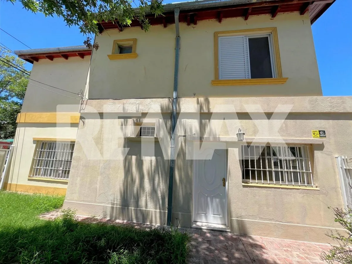 Casa en Deán Funes 100