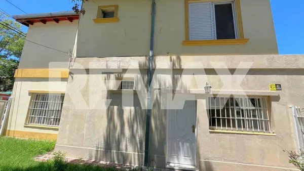 Casa en Deán Funes 100