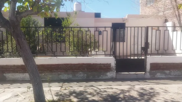 Casa en Av. Alem 1700