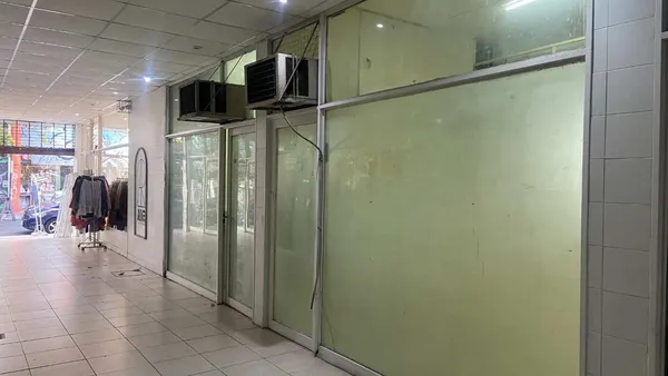 Local Comercial en Mariano Moreno 200