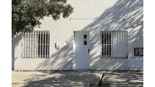 Departamento en Centenario 1300