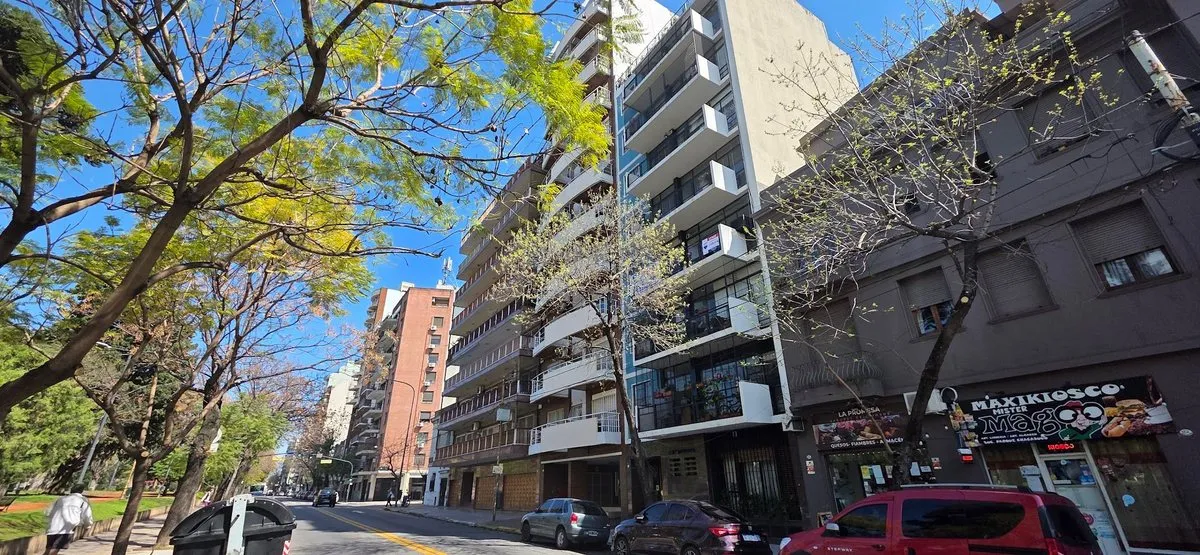 Departamento en Avenida Eva Perón 1200