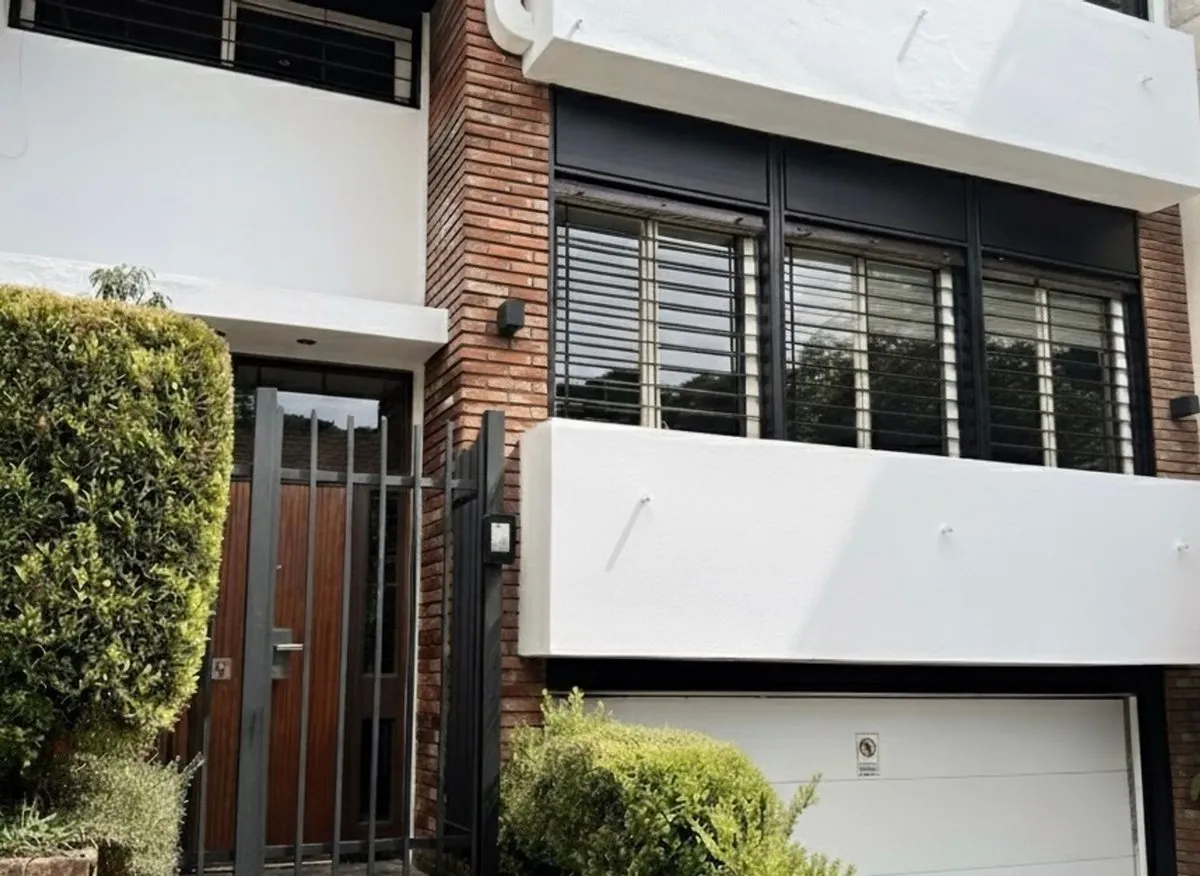 Casa en Avenida Olazábal 3500