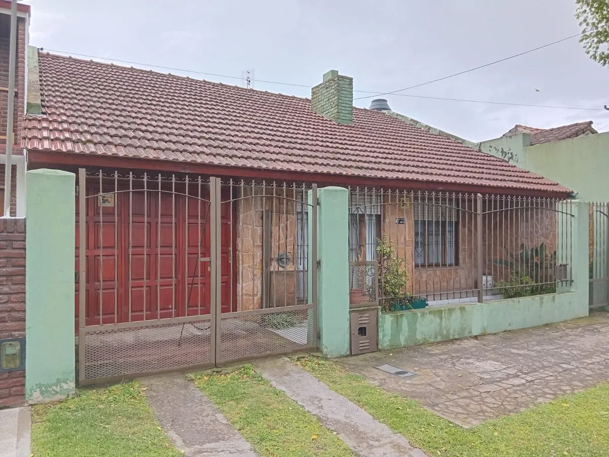 Casa en Intendente Andrés Mac Gaul 400