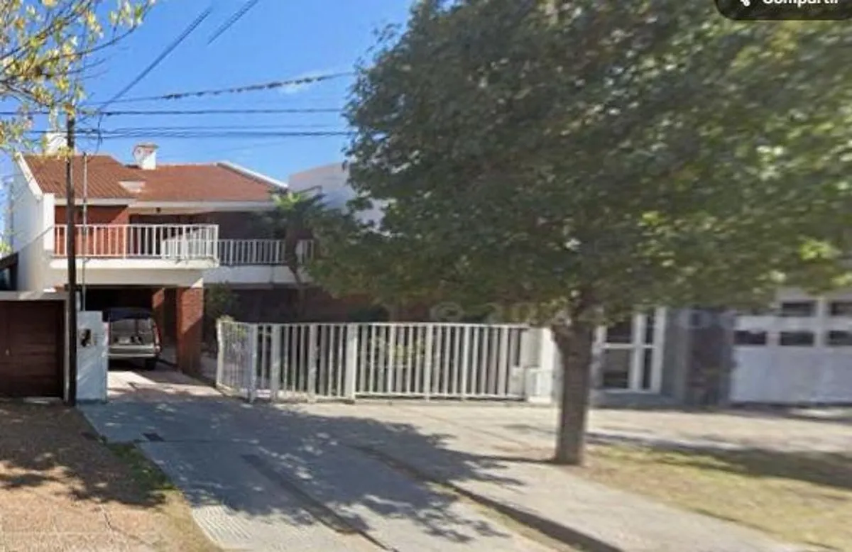 Casa en 8 200