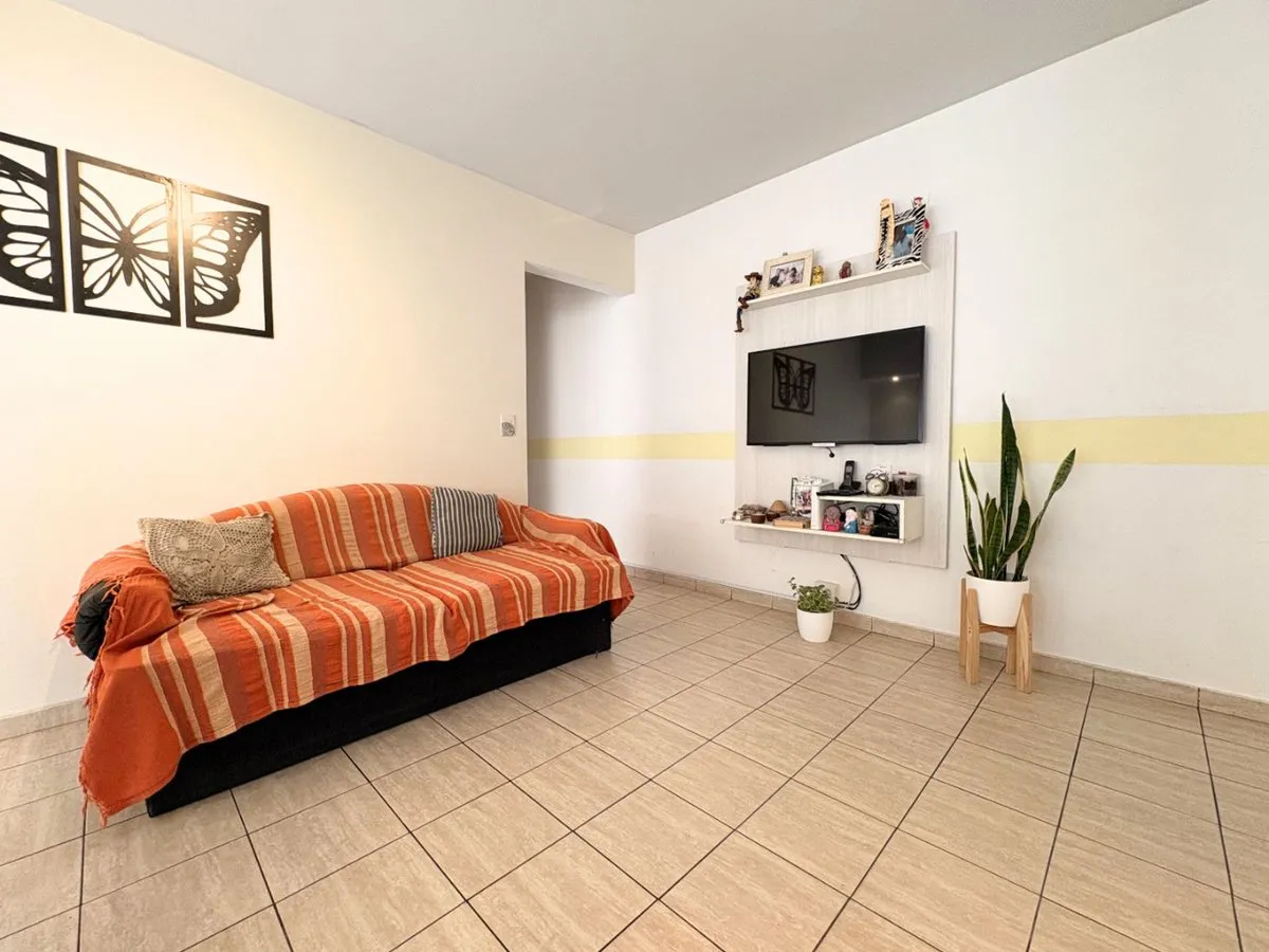 Departamento en Avenida Castañares 4200