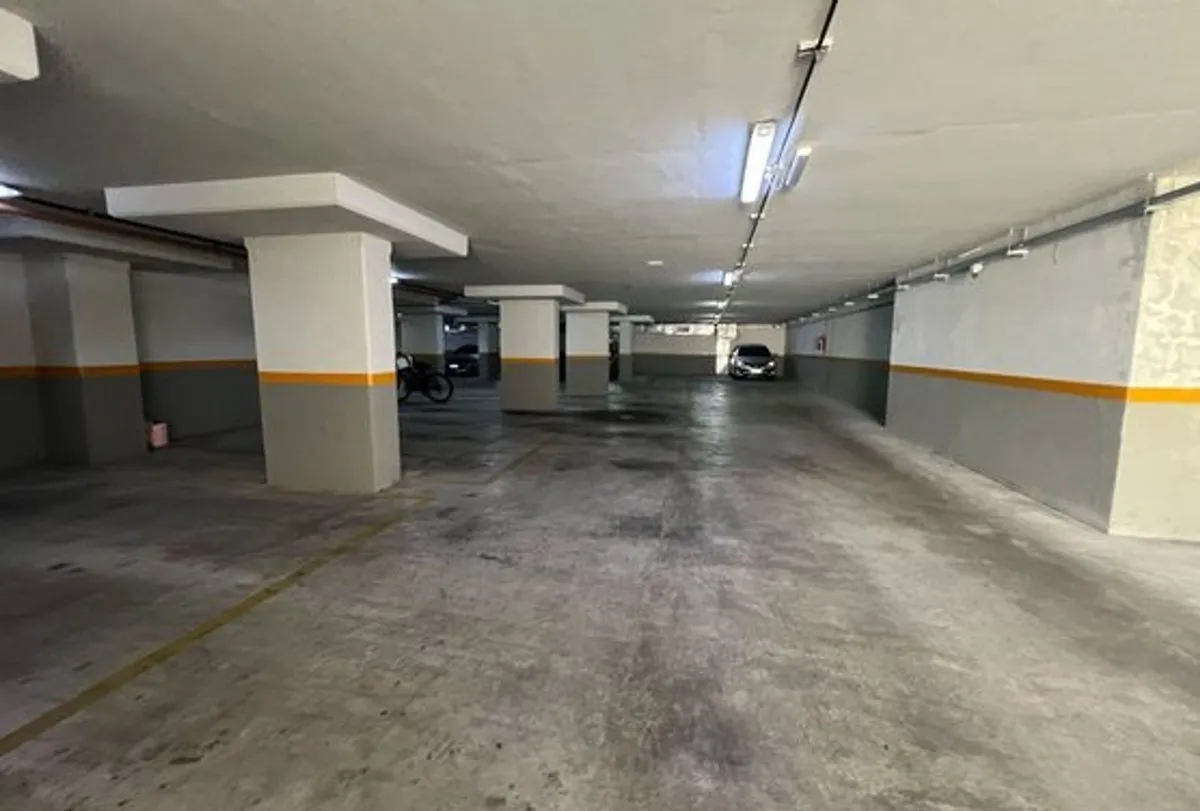 Cochera en Avenida Juan Bautista Alberdi 800