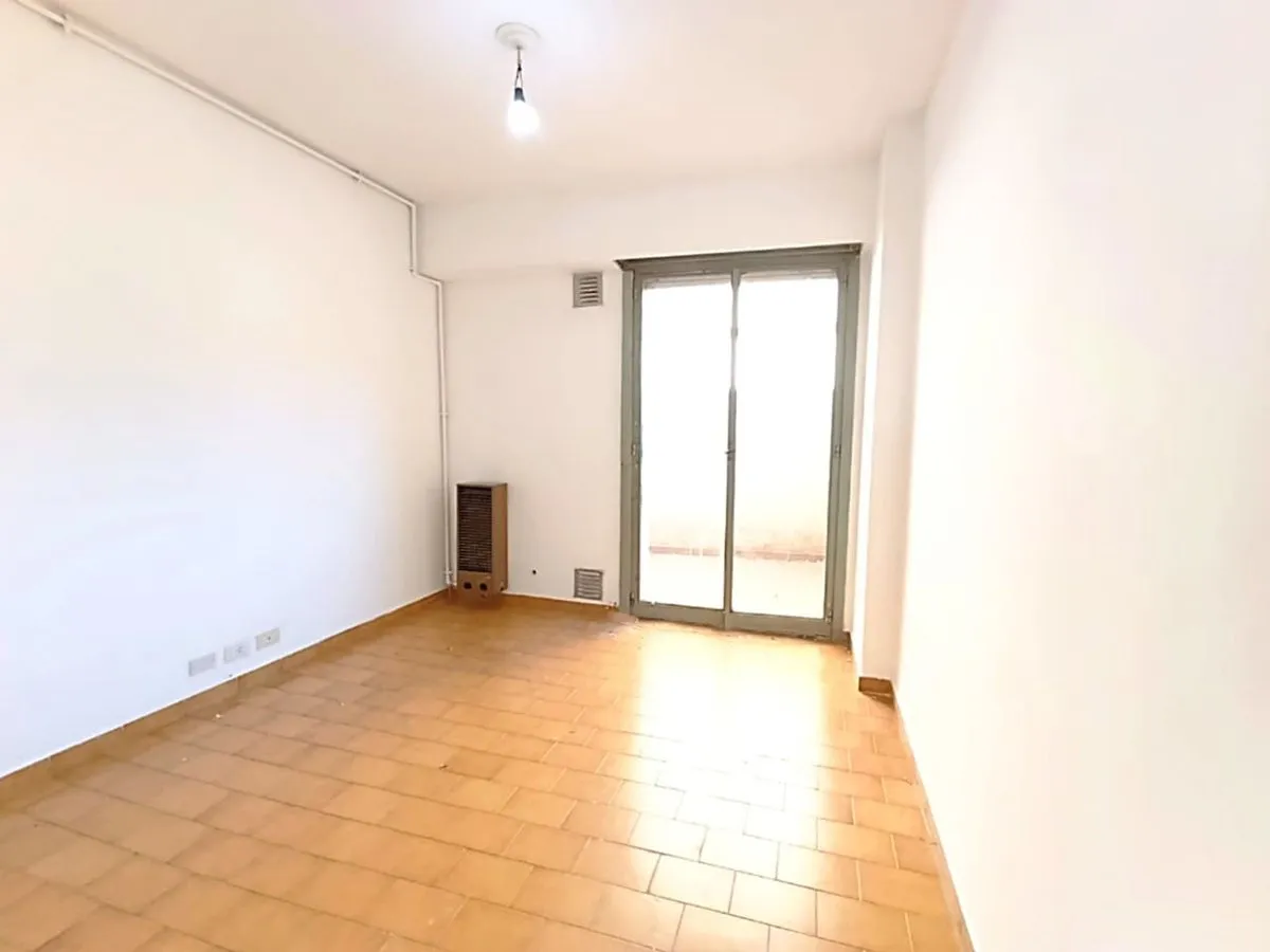 Departamento en Alvarado 300