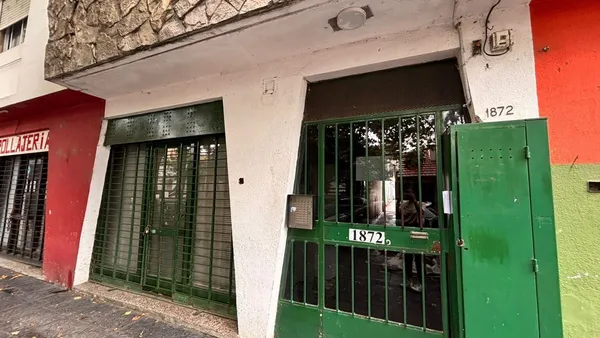 P H en Calle 6 E/70 y 71 1800