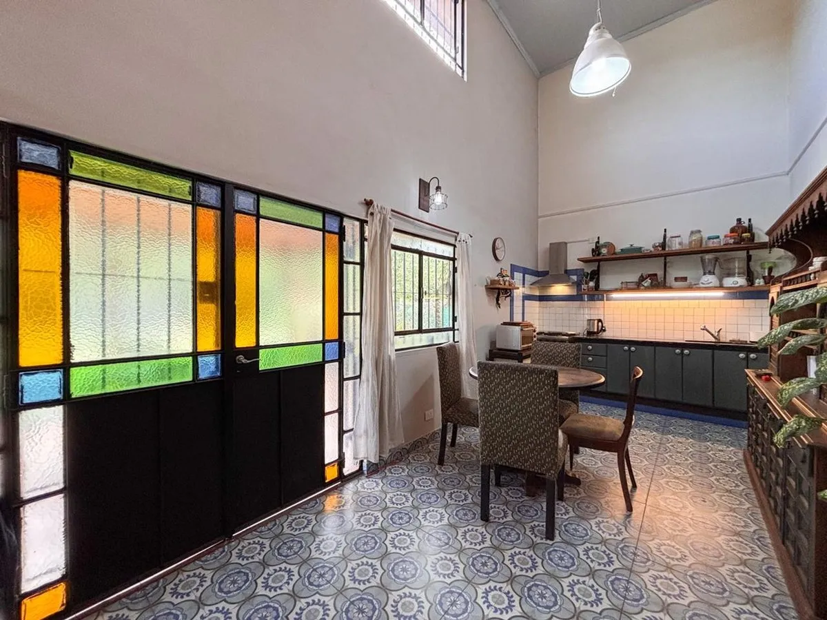Casa en Enrique Carbo 2100