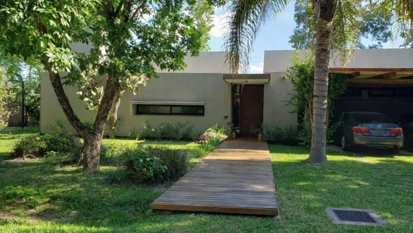 Casa en Club de Campo el Paso 500