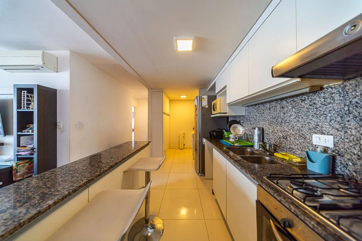 Departamento en Avenida Carballo 100