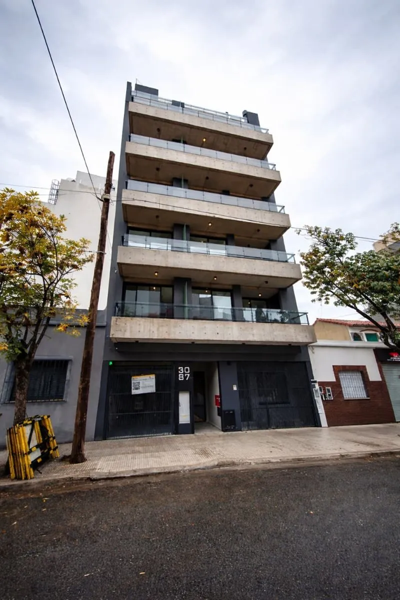 Departamento en Correa 3000