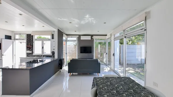 Casa en Calle 81 Entre 173 y 174 Altos los Talas 5100