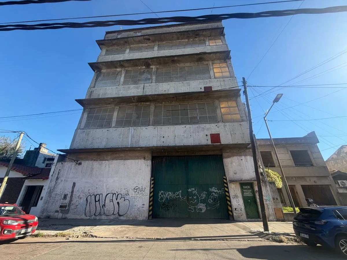 Industria en Nuestra Señora del Rosario 900