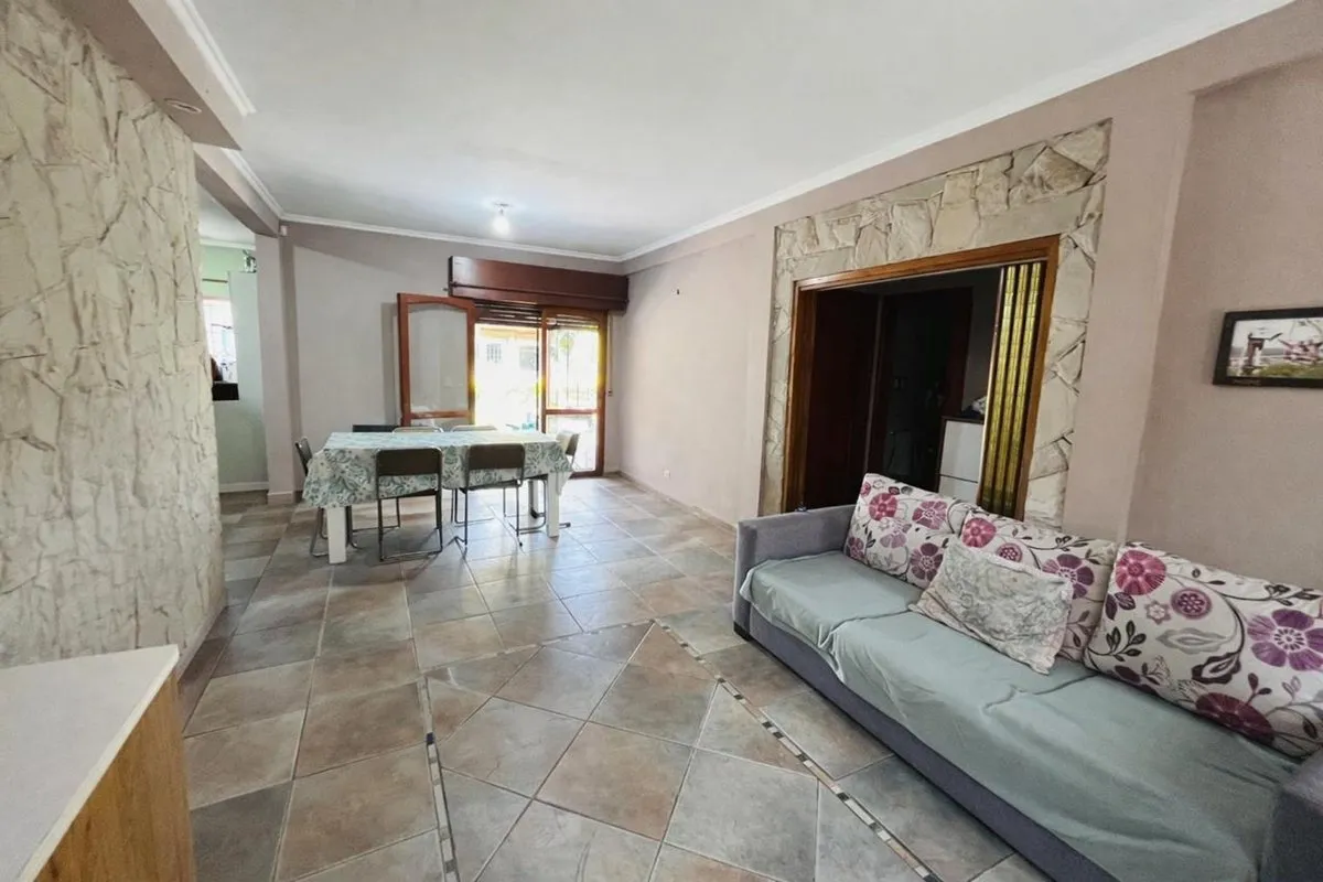 Casa en Roberto Payró 2700