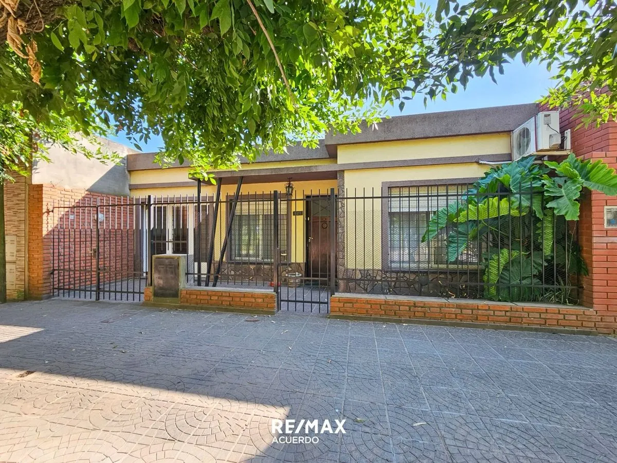 Casa en Leodegario Cordoba 1100