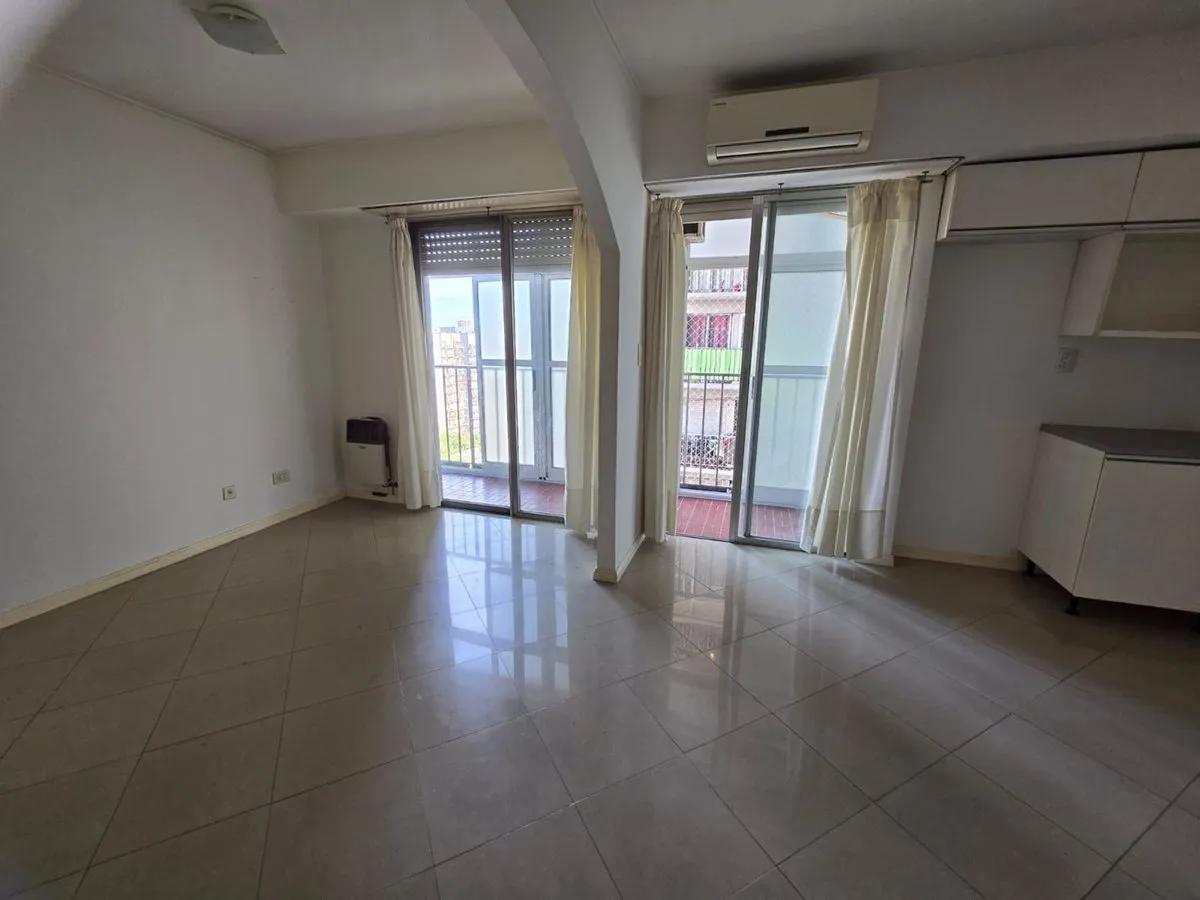 Departamento en Matheu 1700