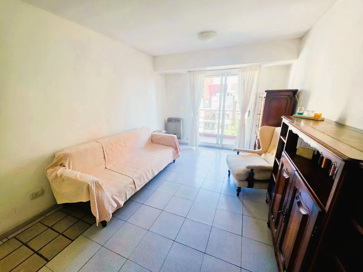 Departamento en Avenida Rivadavia 18400