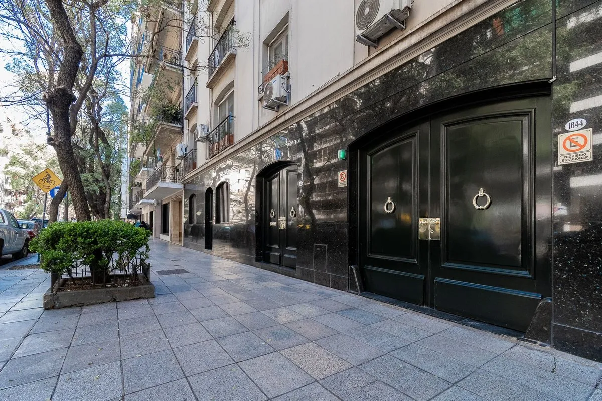 Departamento en Avenida Coronel Díaz 1800