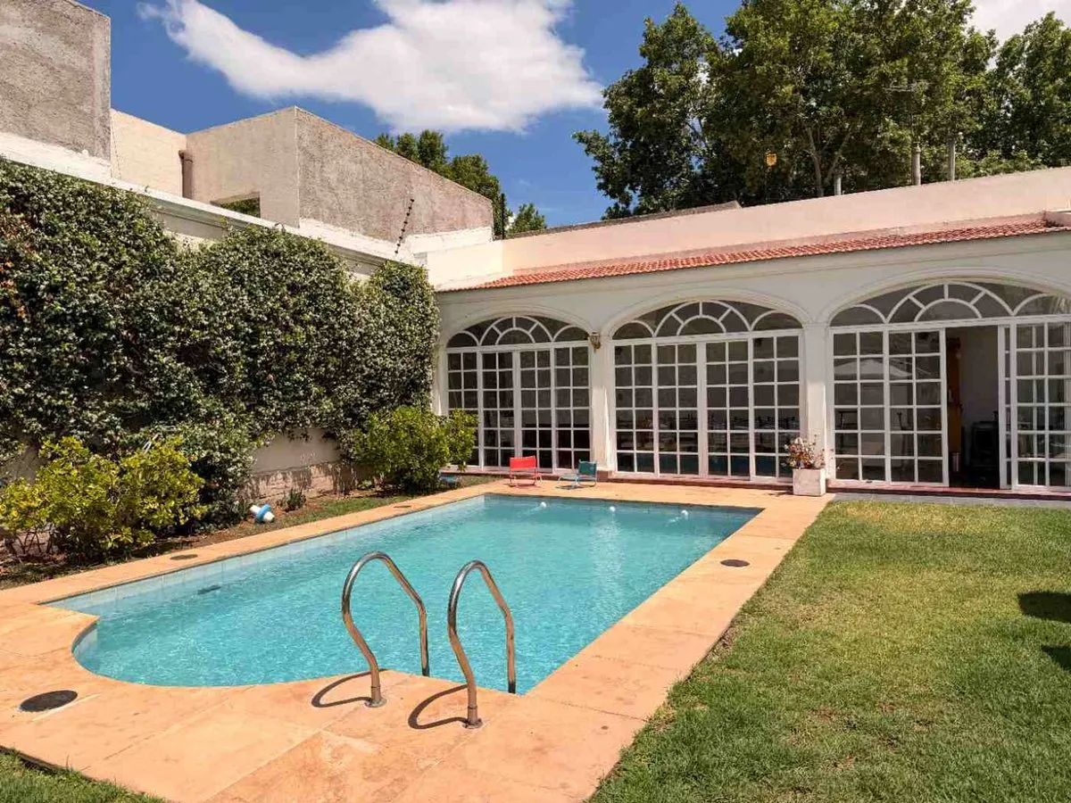 Casa en Martínez de Rozas 2100