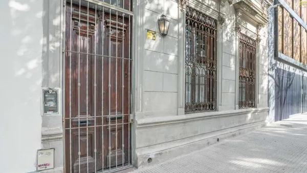 Oficina en Lavalleja 1400
