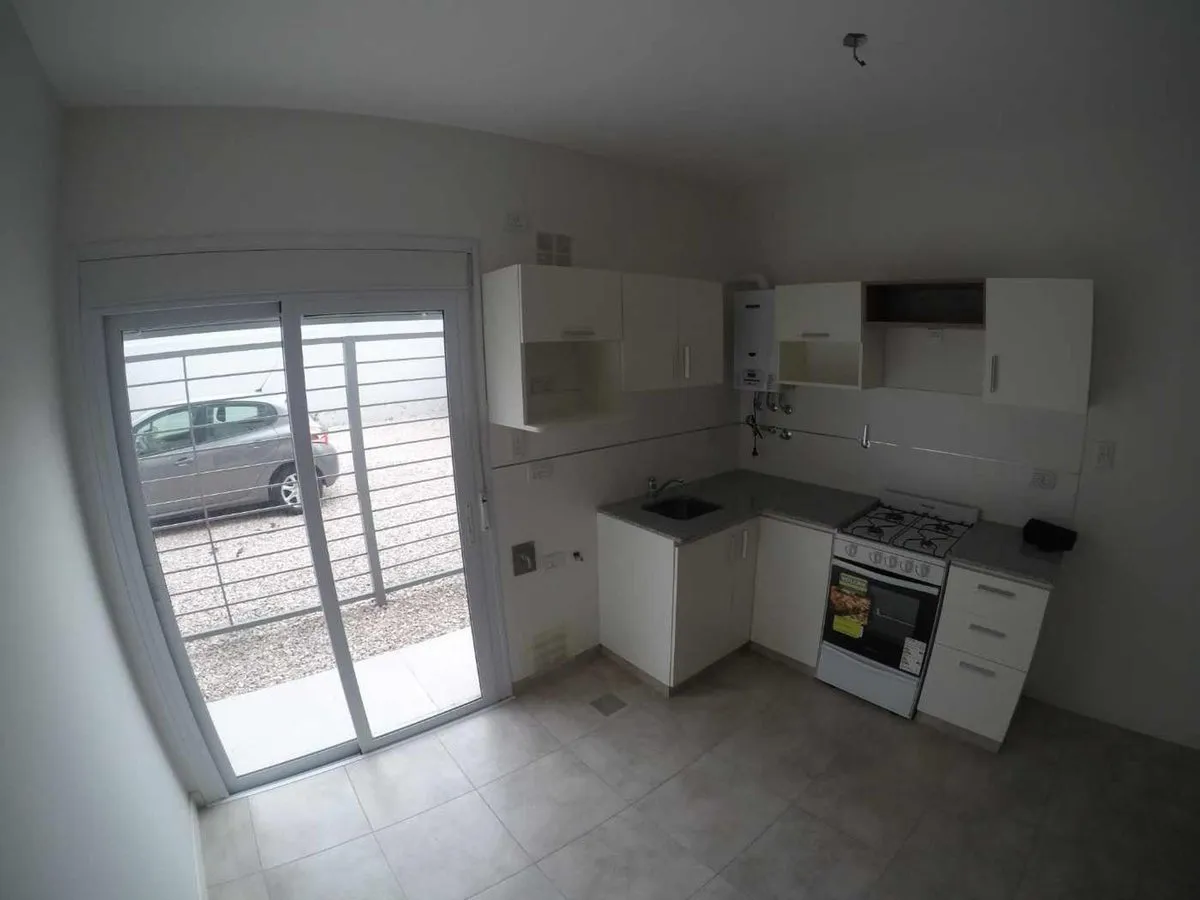 Departamento en Alberdi 1100