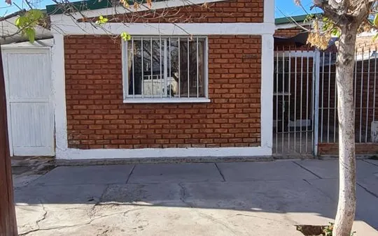Casa en Barrio Paula Albarracin de Sarmiento M F - C 28 Perdriel 0