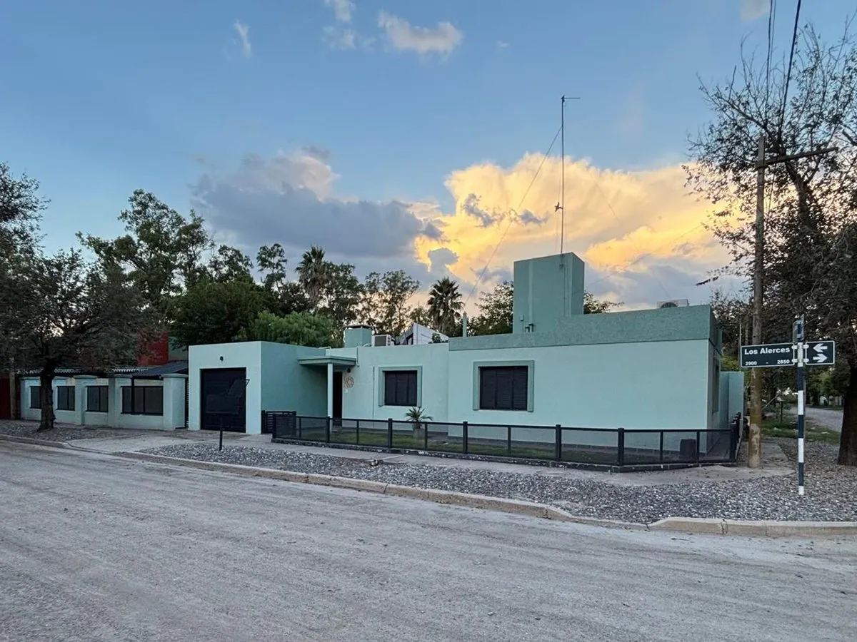 Casa en Los Alerces 2800