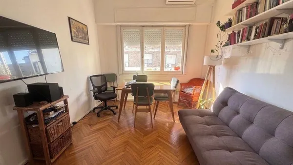Departamento en Alberti 200