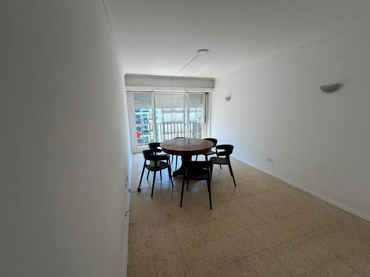 Departamento en Avenida Colón 1700
