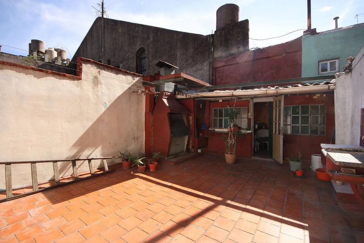 P H en Avenida Juan de Garay 2400