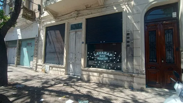 P H en Avenida San Martín 1800