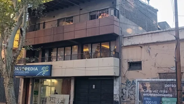 Edificio en Rioja 1100
