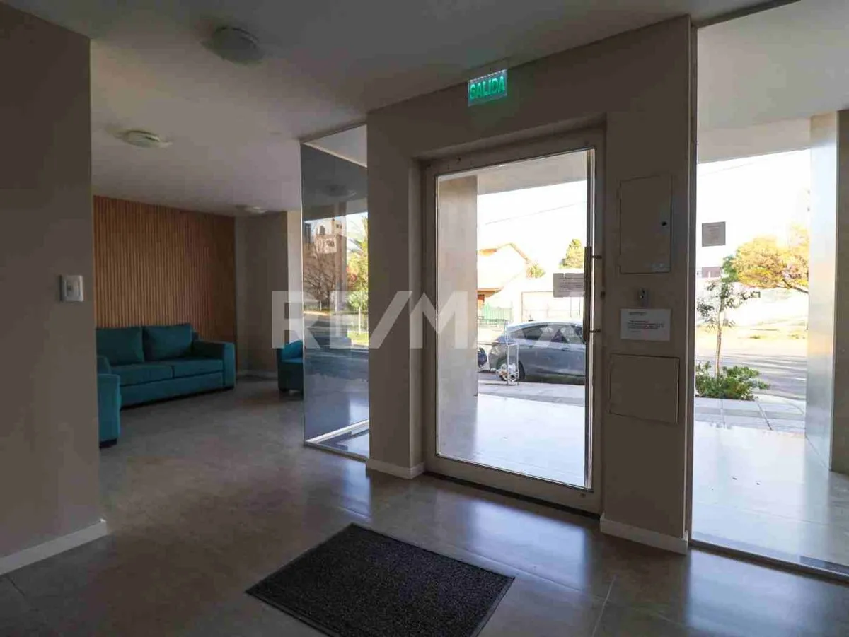 Departamento en Entre Ríos 1100