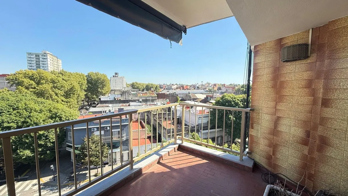 Departamento en Avenida Teniente General Donato Álvarez 2300