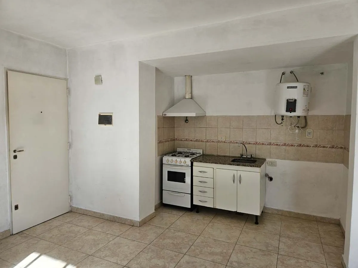 Departamento en Constituyentes 700