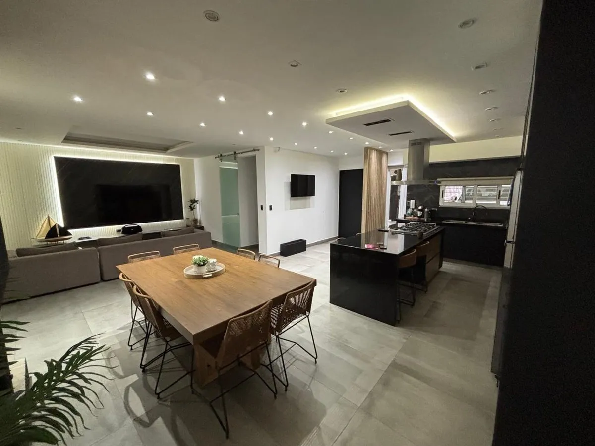 Casa en Avenida Nuestra Señora del Rosario 2400