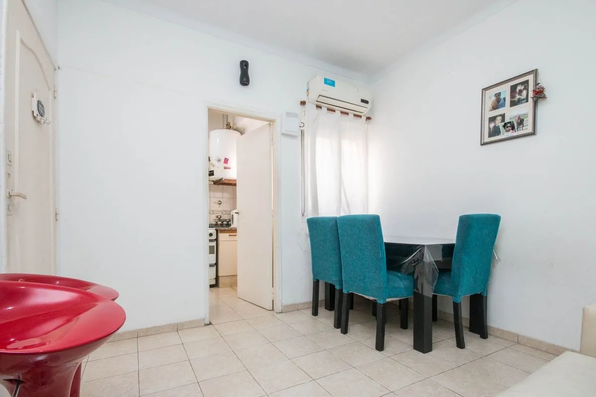 Departamento en Avenida Adolfo Alsina 500