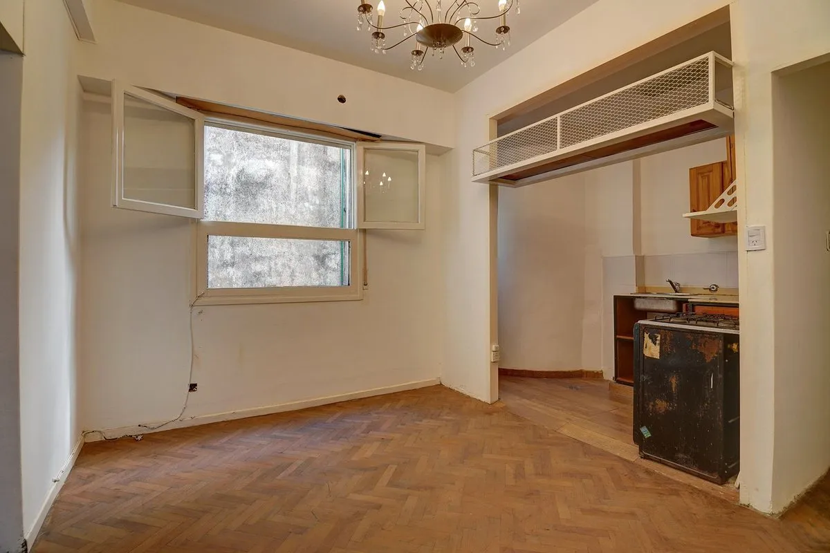 Departamento en Teniente General Juan Domingo Perón 3400