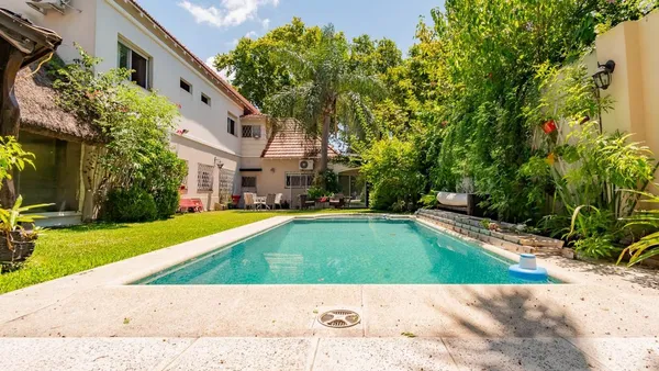 Casa en Calle 106 3000