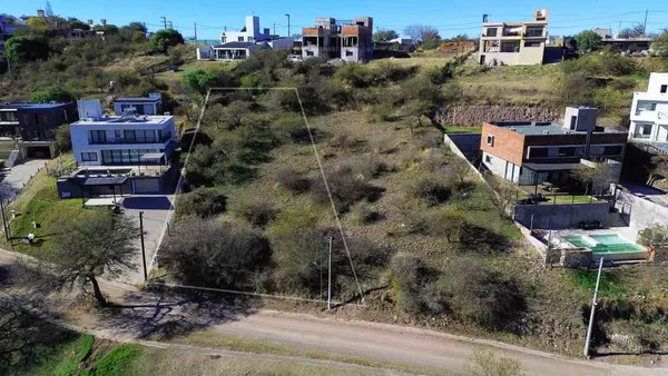 Lote en Cerro Incahuasi 1300