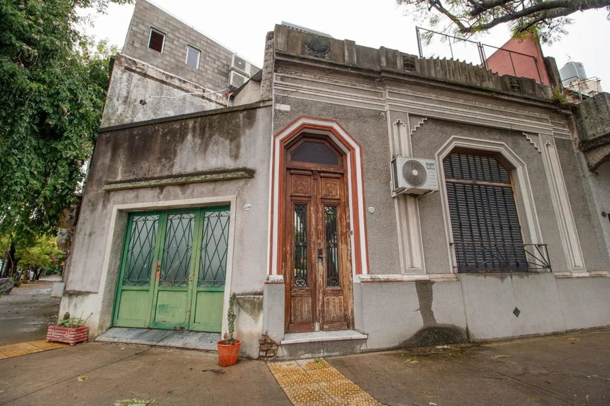 P H en Avenida Teniente General Donato Álvarez 2500
