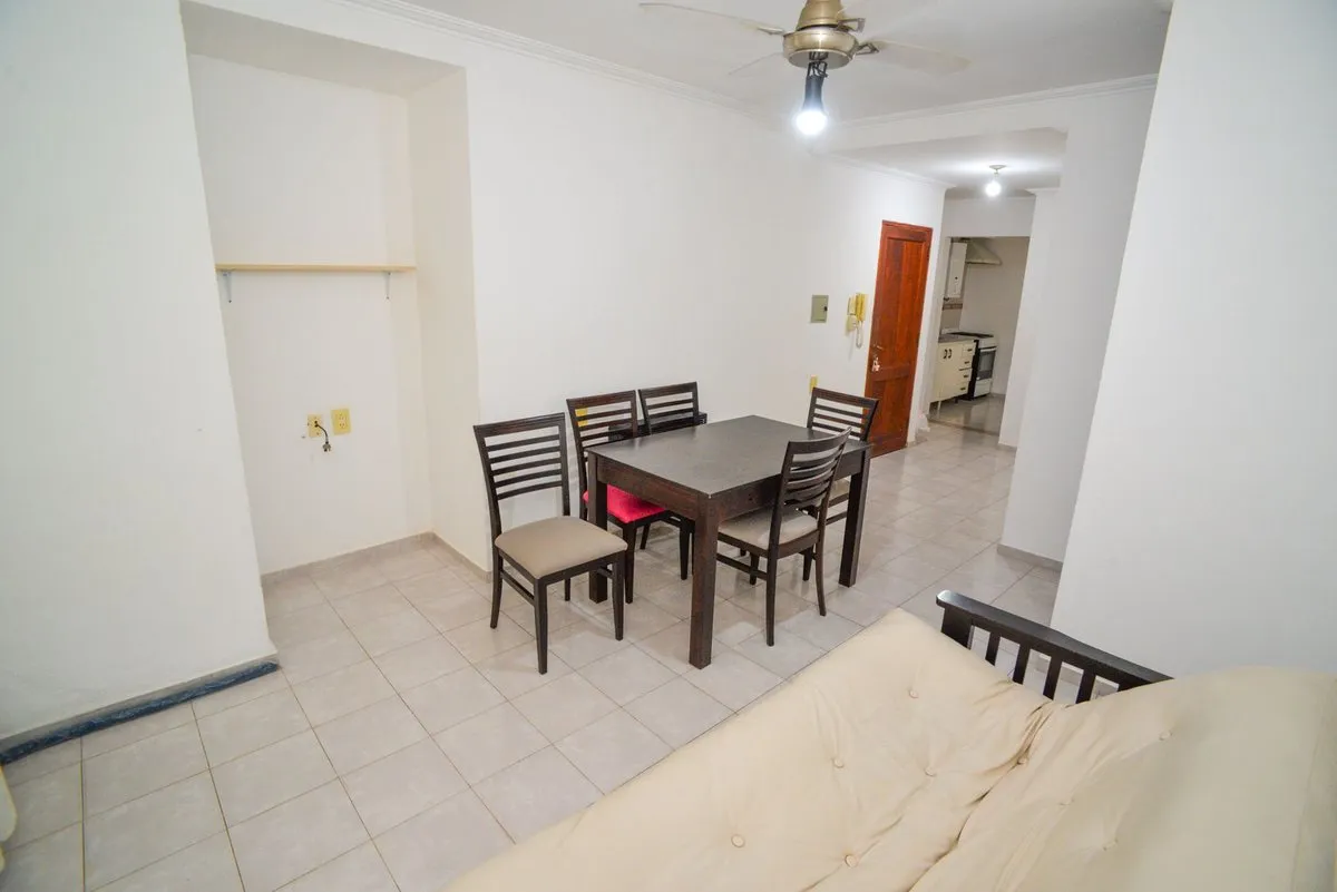 Departamento en Alberdi 6700